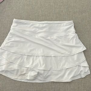 Athleta Girl L/12 Ruffly White Swing Skort